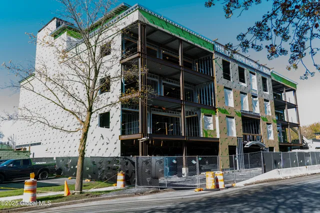 $320,000 | 78 Church Street, Unit 108, Saratoga Springs, NY 12866