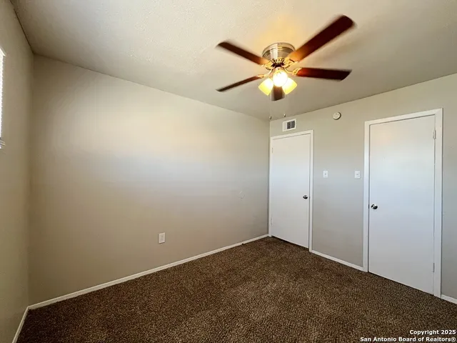 $925 | 2802 Lasses Boulevard, Unit 13, San Antonio, TX 78223