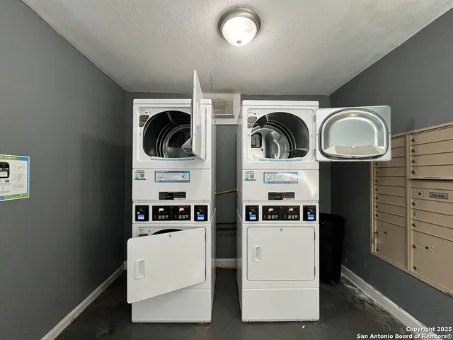 $925 | 2802 Lasses Boulevard, Unit 13, San Antonio, TX 78223