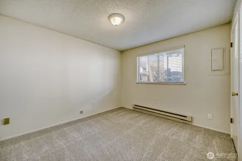 $399,950 | 1333 South Winnifred Street, Tacoma, WA 98465