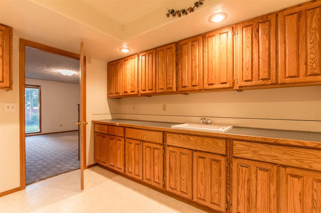 5606 West Rifle Club Road Spokane, WA 99208 - Photo 14 of 20 Gallery Image 14