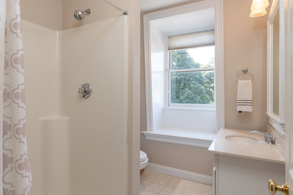 293 K Street, Unit 2 Boston, MA 02127 - Photo 13 of 29