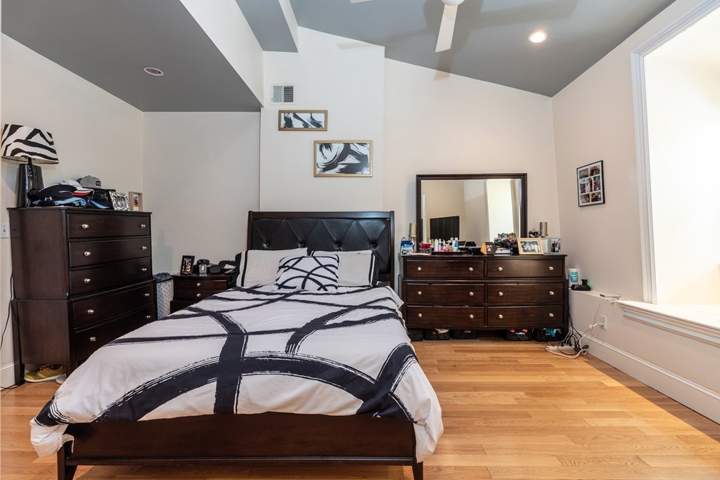 293 K Street, Unit 2 Boston, MA 02127 - Photo 18 of 29