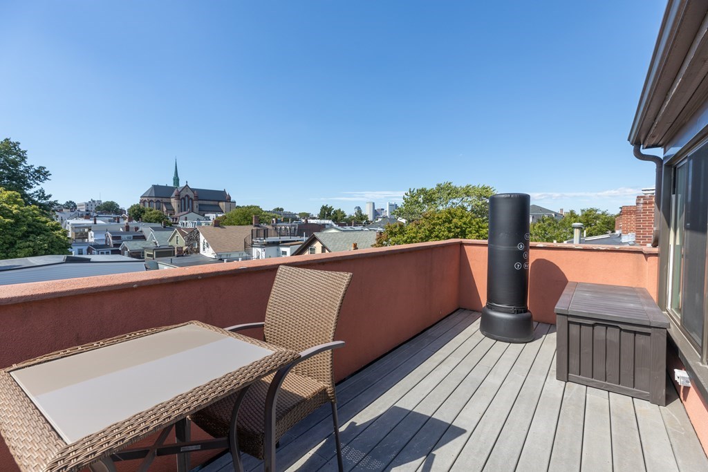 293 K Street, Unit 2 Boston, MA 02127 - Photo 26 of 29