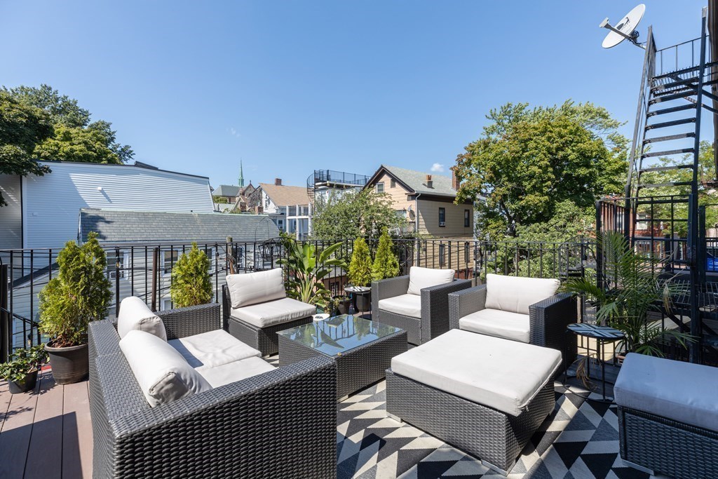 293 K Street, Unit 2 Boston, MA 02127 - Photo 7 of 29