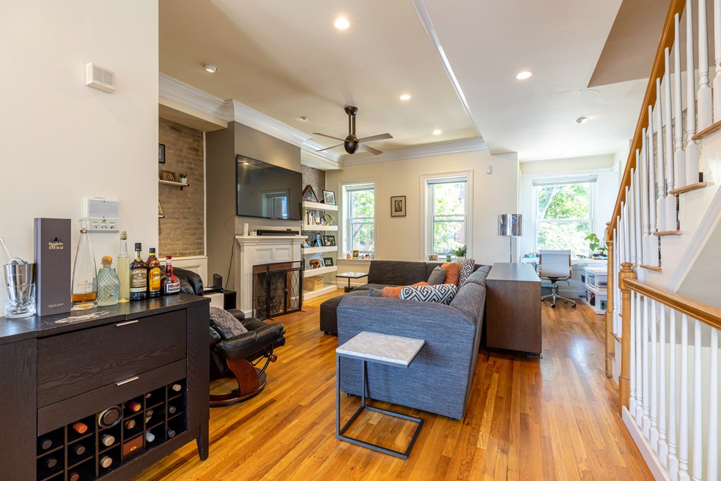 293 K Street, Unit 2 Boston, MA 02127 - Photo 9 of 29