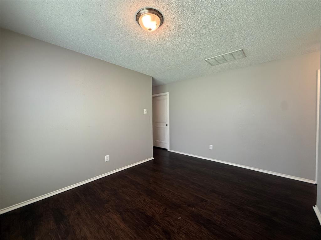 1330 Planters Road Mesquite, TX 75149 - Photo 9 of 28