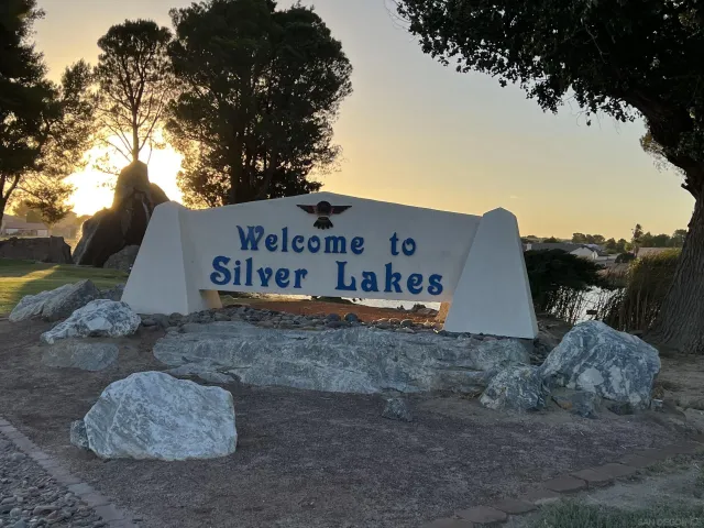 $439,900 | 27539 Silver Lakes Parkway, Helendale, CA 92342