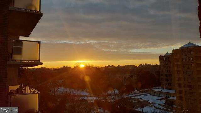 2501 Calvert Street Northwest, Unit 701 Washington, DC 20008 - Photo 6 of 31 a view of a city