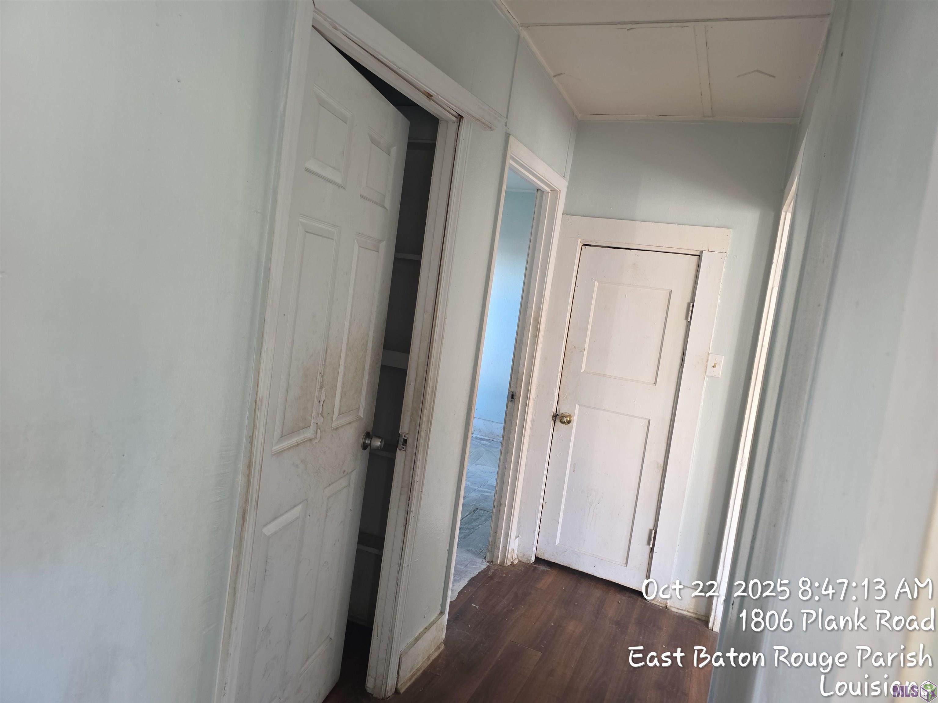 1806 Plank Road Baton Rouge, LA 70802 - Photo 3 of 13 Unit 1 Hallway
