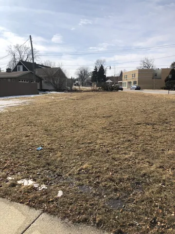 $80,000 | 9201 West National Avenue, West Allis, WI 53227