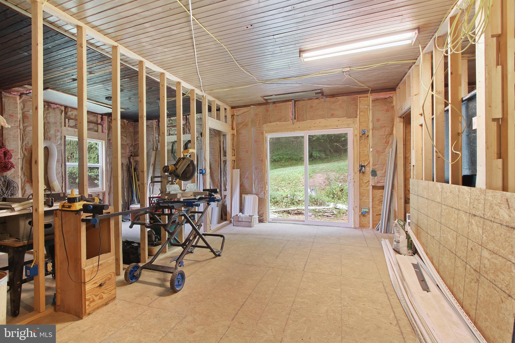 1331 Haines Road York, PA 17402 - Photo 4 of 24 Gallery Image 4