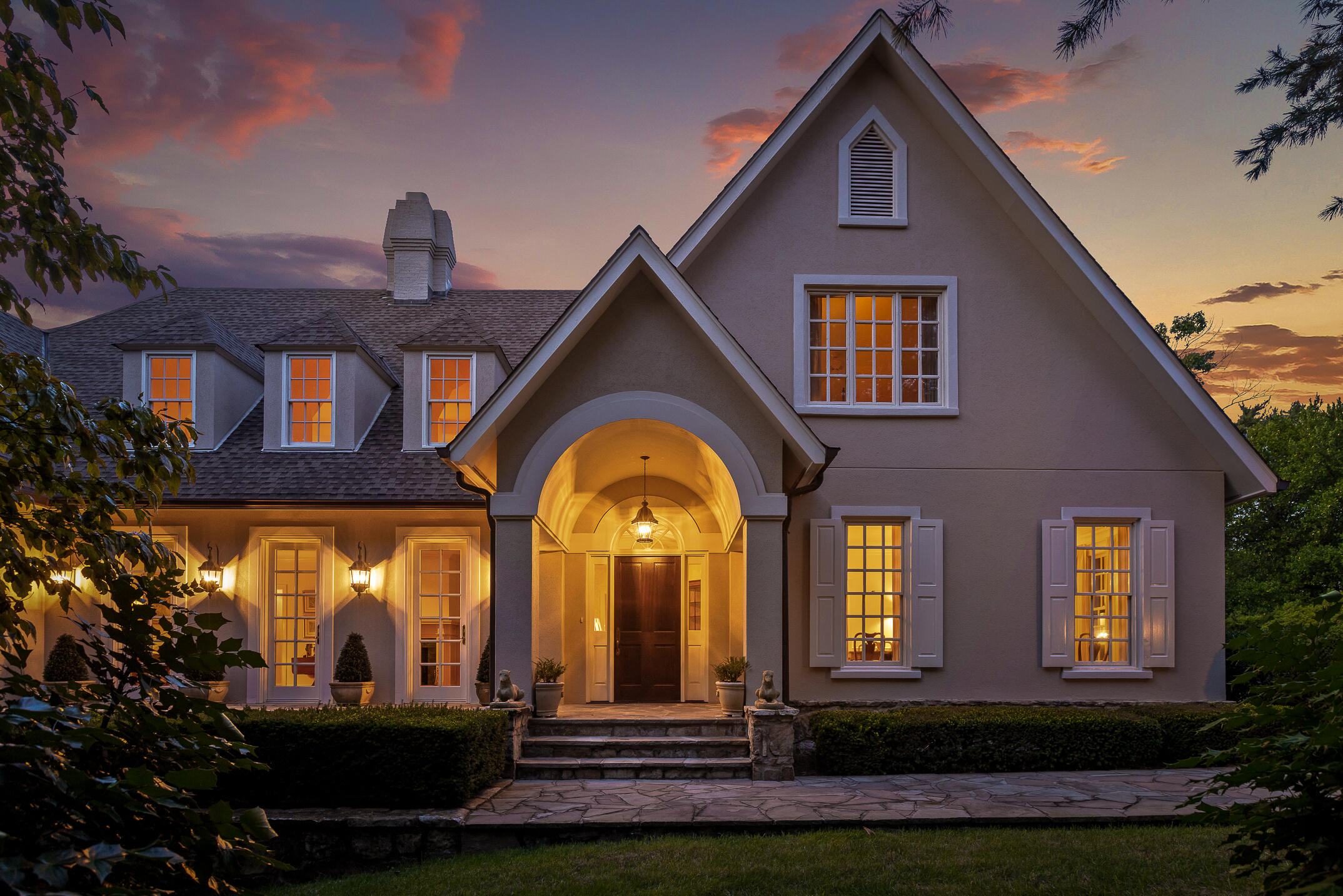 1524 Minnekahda Road Chattanooga, TN 37405 - Photo 51 of 52 Twilight