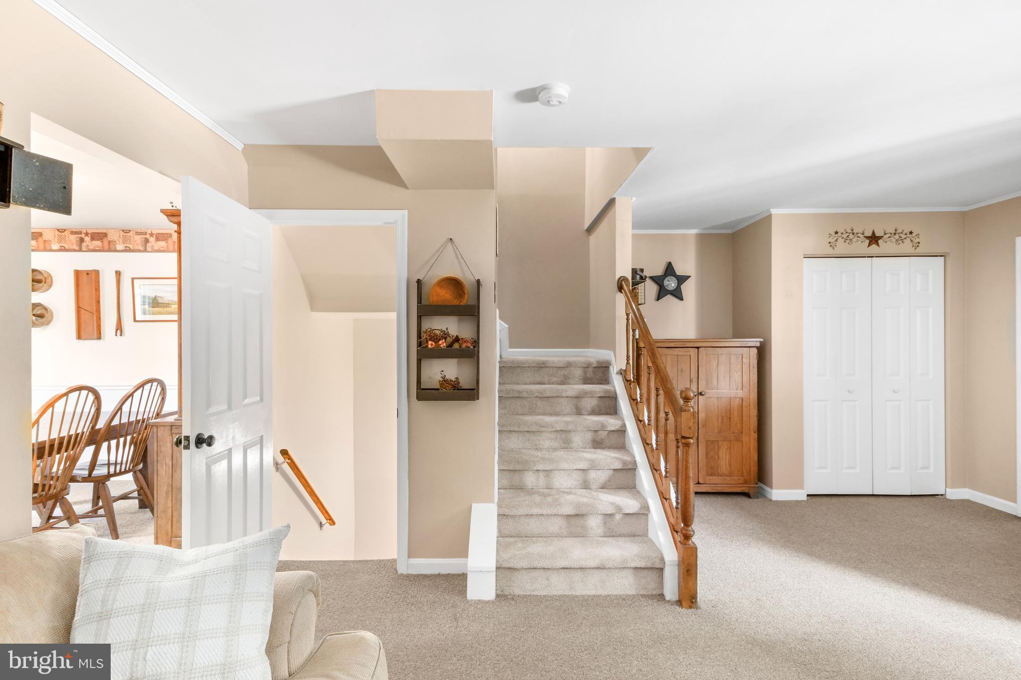 25720 Woodfield Road Damascus, MD 20872 - Photo 8 of 37 Gallery Image 8