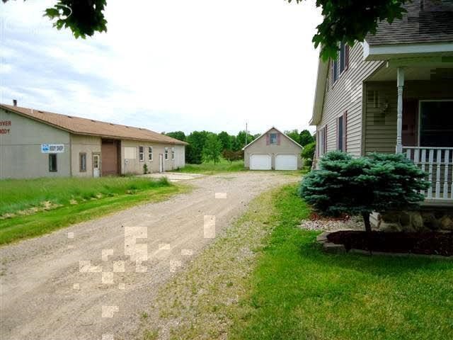 1410 East Hibbard Road Owosso, MI 48867 - Photo 2 of 31 21550106-1.JPG
