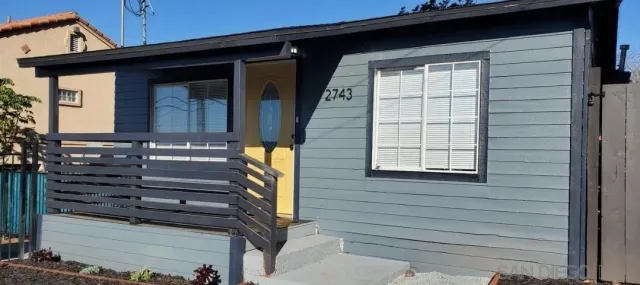 a view of front door of house