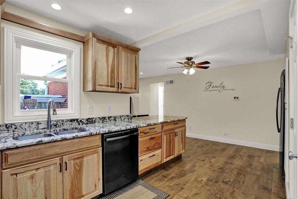 312 Maxwell Road Indianapolis, IN 46217 - Photo 12 of 45 Gallery Image 12