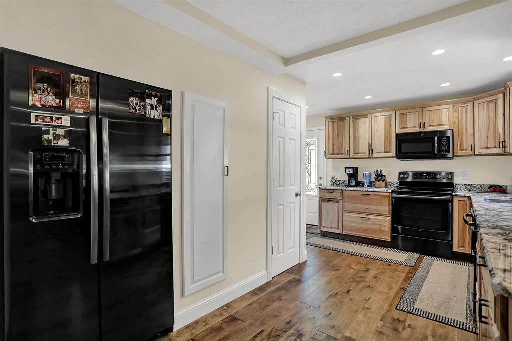 312 Maxwell Road Indianapolis, IN 46217 - Photo 10 of 45 Gallery Image 10