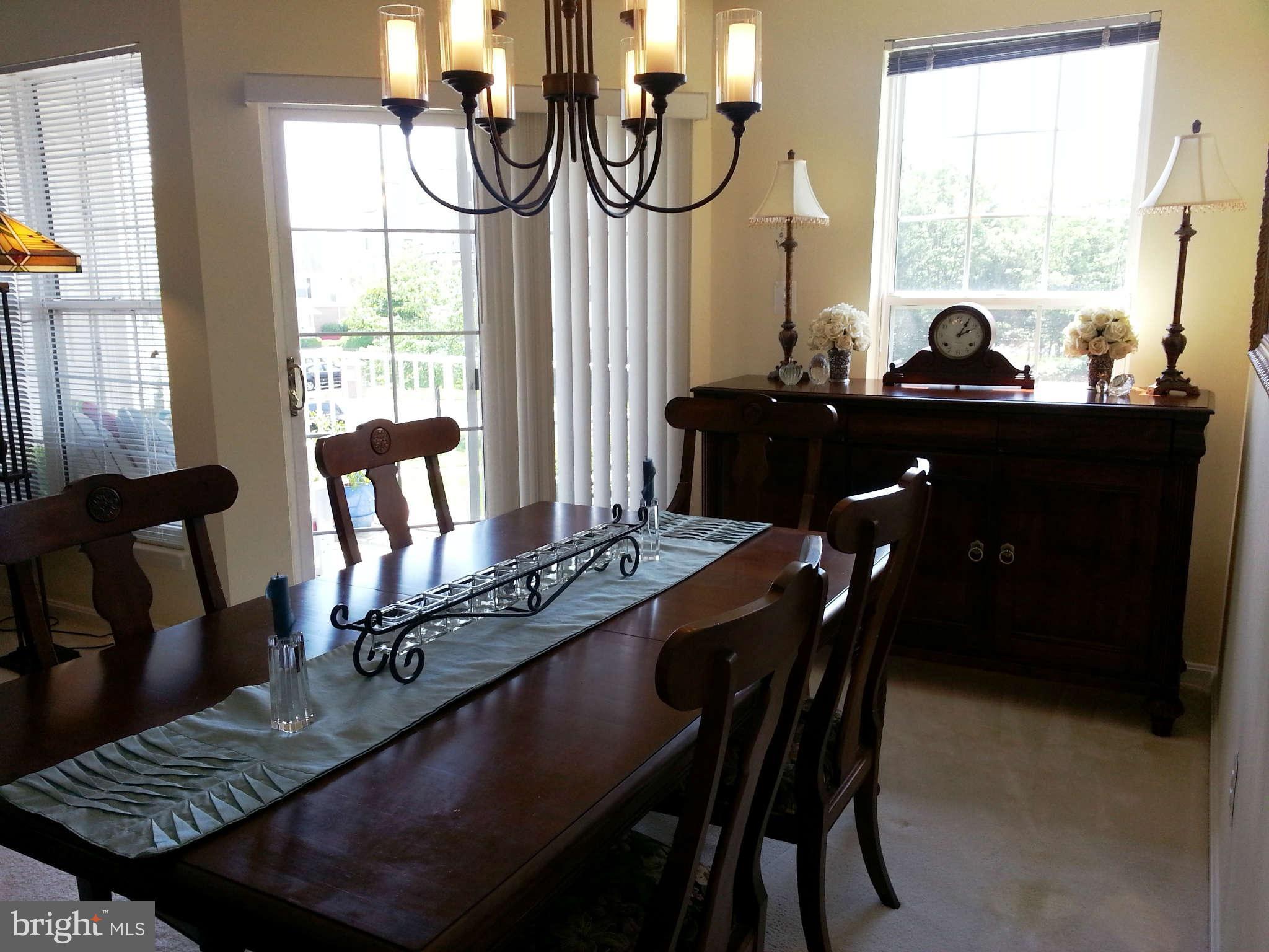 25272 Riffleford Square, Unit 204 Chantilly, VA 20152 - Photo 17 of 27 Dining Room