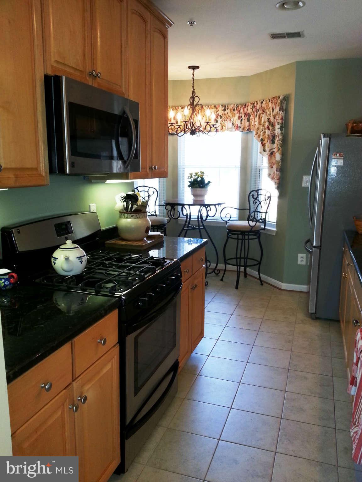 25272 Riffleford Square, Unit 204 Chantilly, VA 20152 - Photo 7 of 27 Kitchen