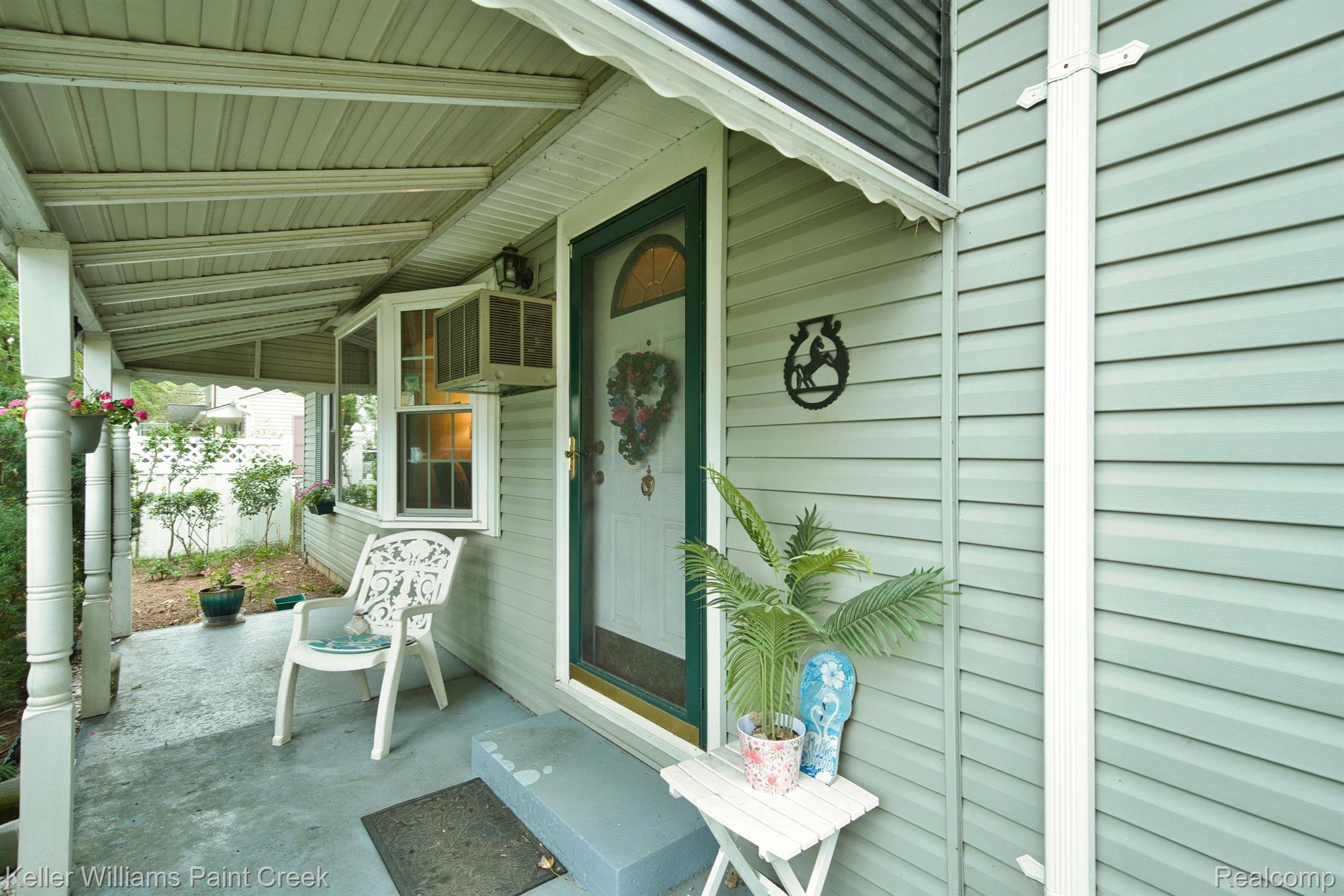 2614 Hessel Avenue Rochester, MI 48307 - Photo 2 of 20 Gallery Image 2