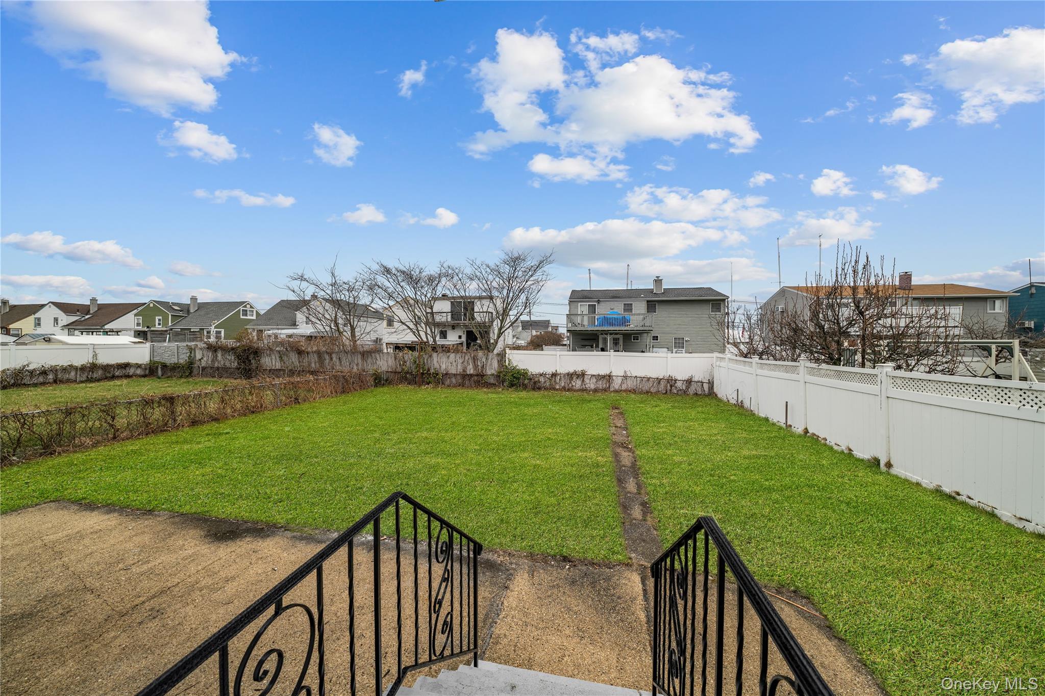 78 Layton Street Freeport, NY 11520 - Photo 3 of 22