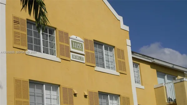 $2,300 | 11155 Southwest 5th Place, Unit 306, Pembroke Pines, FL 33025