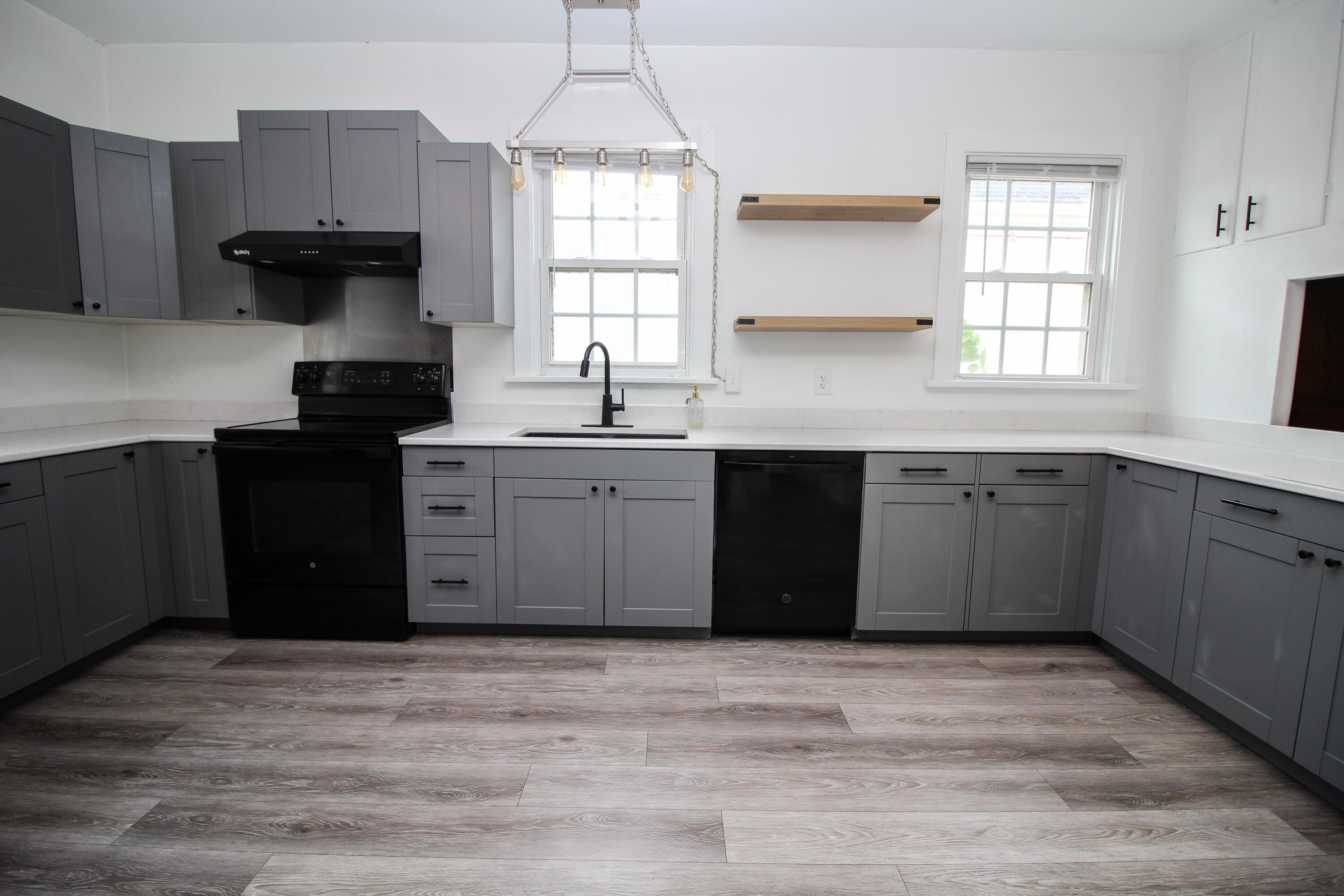 211 North Main Street Three Rivers, MI 49093 - Photo 9 of 56 N Main-55