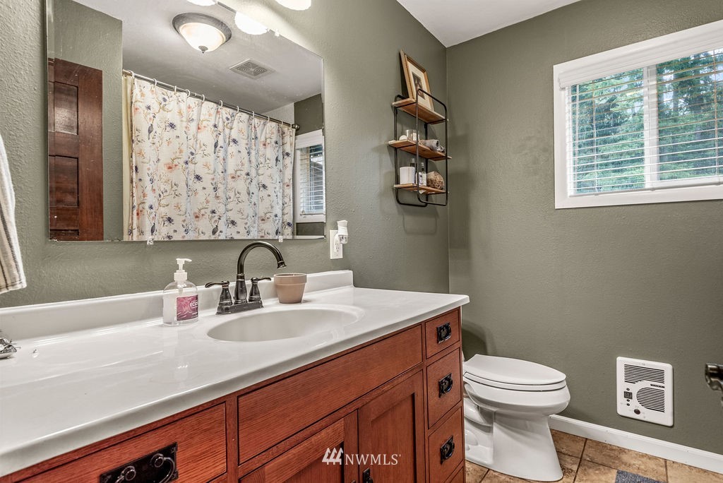 1130 Coal Creek Road Longview, WA 98632 - Photo 12 of 23 Gallery Image 12