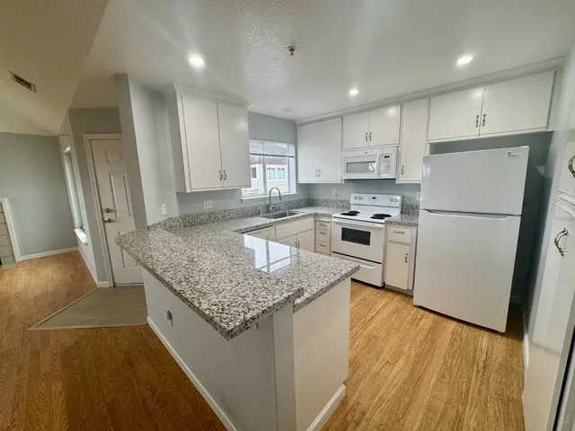 $3,850 | 741 Pointe Pacific Drive, Unit 10, Daly City, CA 94014