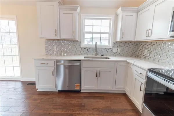 $329,900 | 1005 East Pearl Court, Savannah, MO 64485