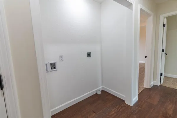 $329,900 | 1005 East Pearl Court, Savannah, MO 64485