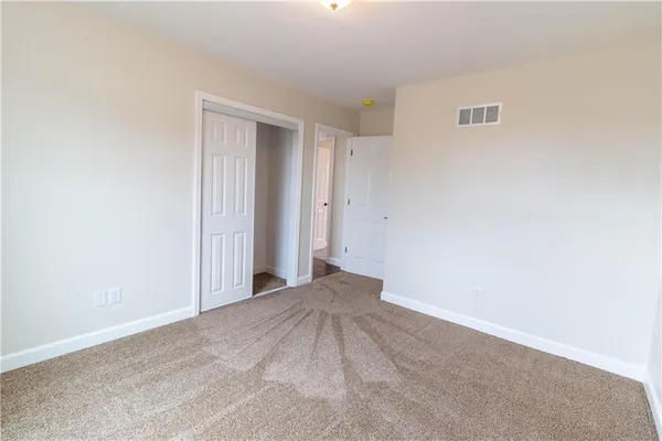 $329,900 | 1005 East Pearl Court, Savannah, MO 64485