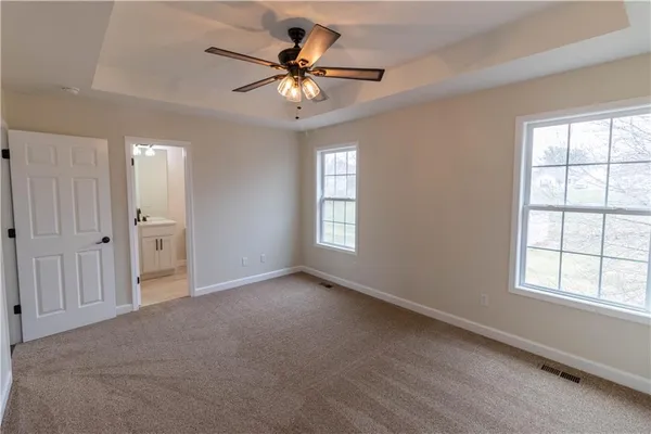 $329,900 | 1005 East Pearl Court, Savannah, MO 64485