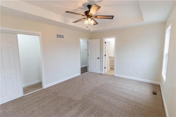 $329,900 | 1005 East Pearl Court, Savannah, MO 64485