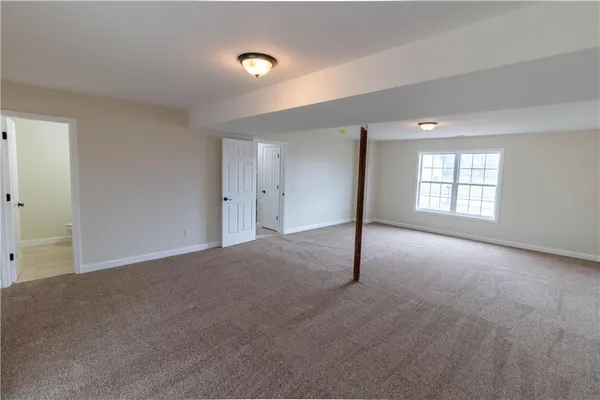 $329,900 | 1005 East Pearl Court, Savannah, MO 64485