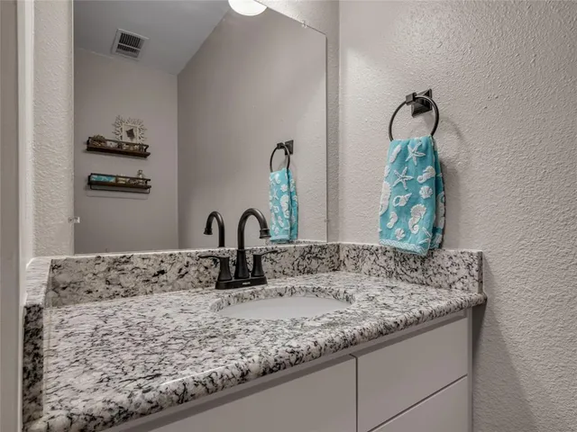 $260,900 | 5200 Martel Avenue, Unit 27B, Dallas, TX 75206