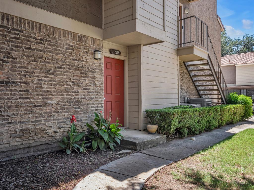 5200 Martel Avenue, Unit 27B Dallas, TX 75206 - Photo 2 of 33