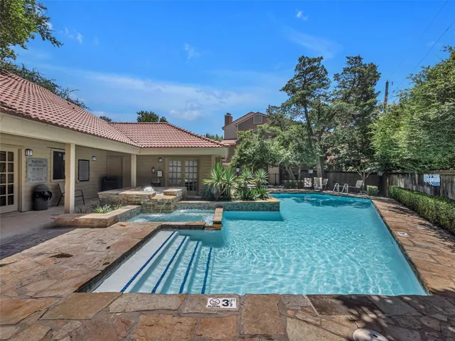 $260,900 | 5200 Martel Avenue, Unit 27B, Dallas, TX 75206