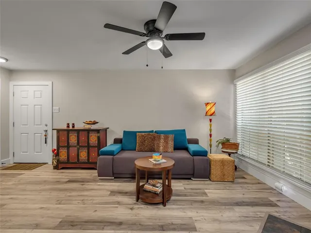 $260,900 | 5200 Martel Avenue, Unit 27B, Dallas, TX 75206