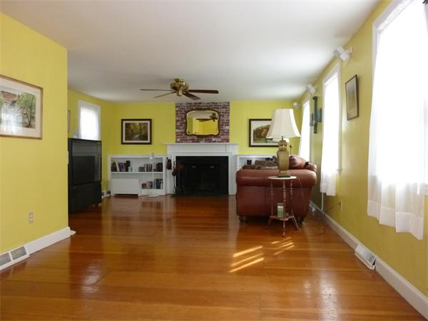30 Golden Ball Road Weston, MA 02493 - Photo 4 of 15
