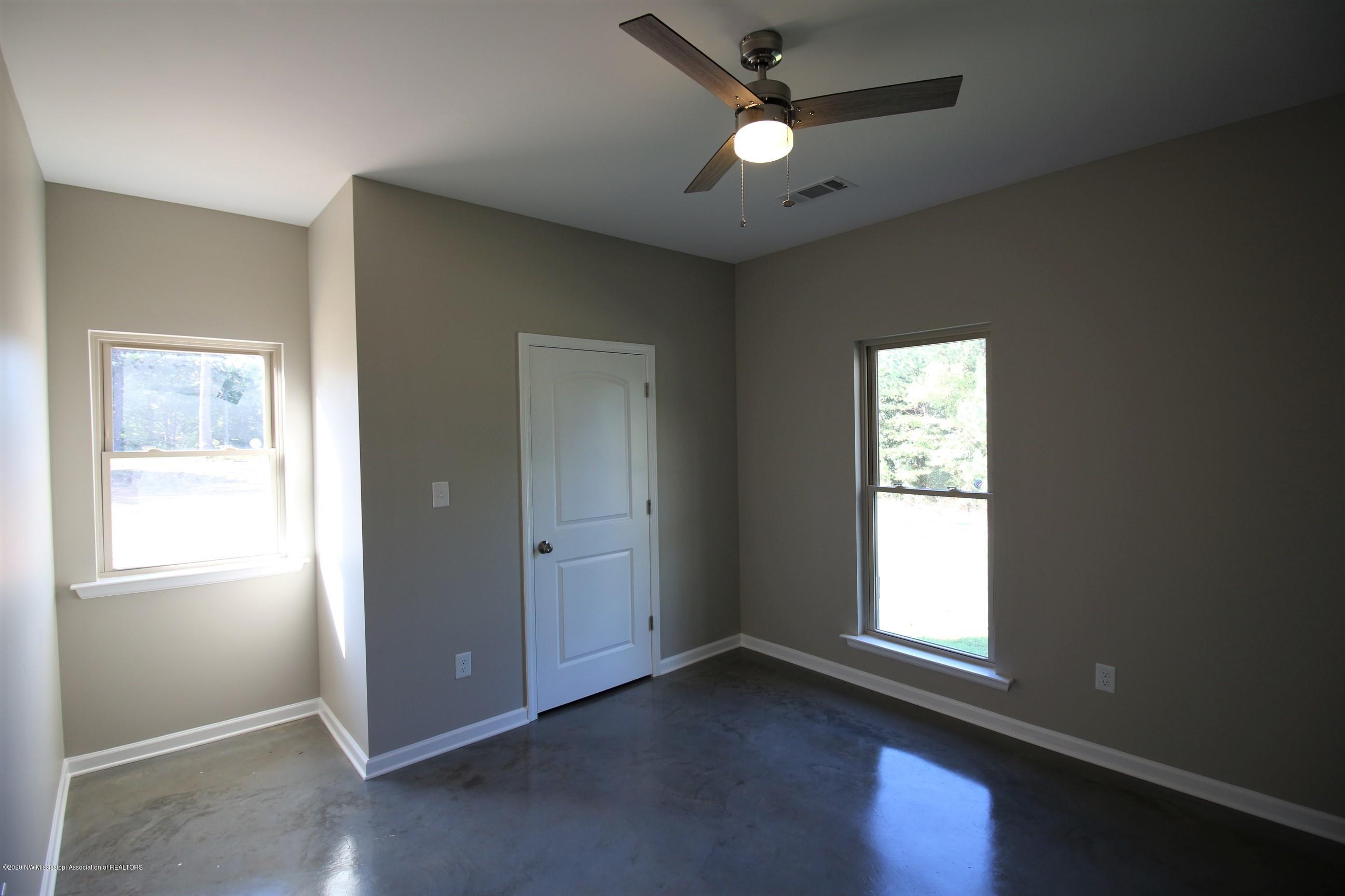 1084 French Road Byhalia, MS 38611 - Photo 18 of 25 IMG_5153