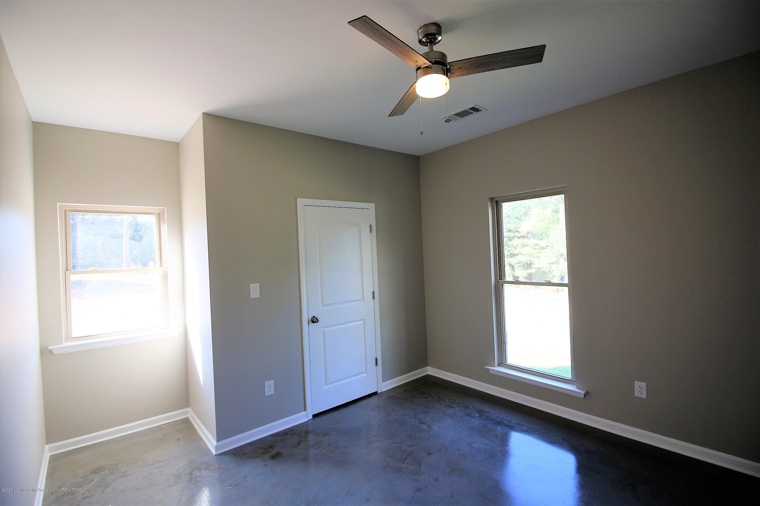 1084 French Road Byhalia, MS 38611 - Photo 19 of 25 IMG_5154