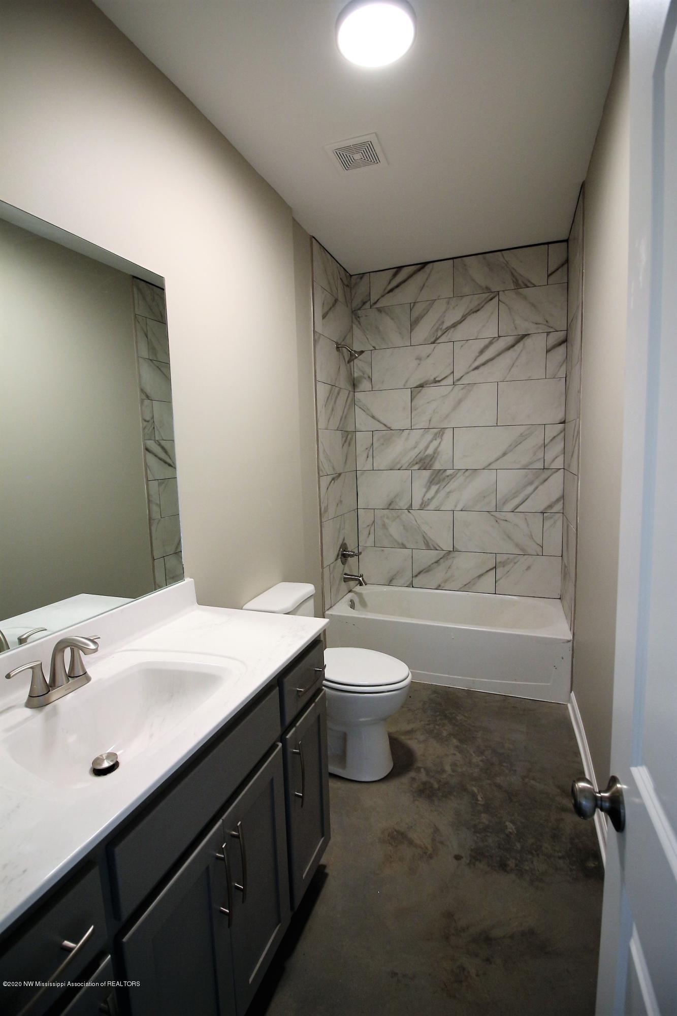 1084 French Road Byhalia, MS 38611 - Photo 20 of 25 IMG_5155
