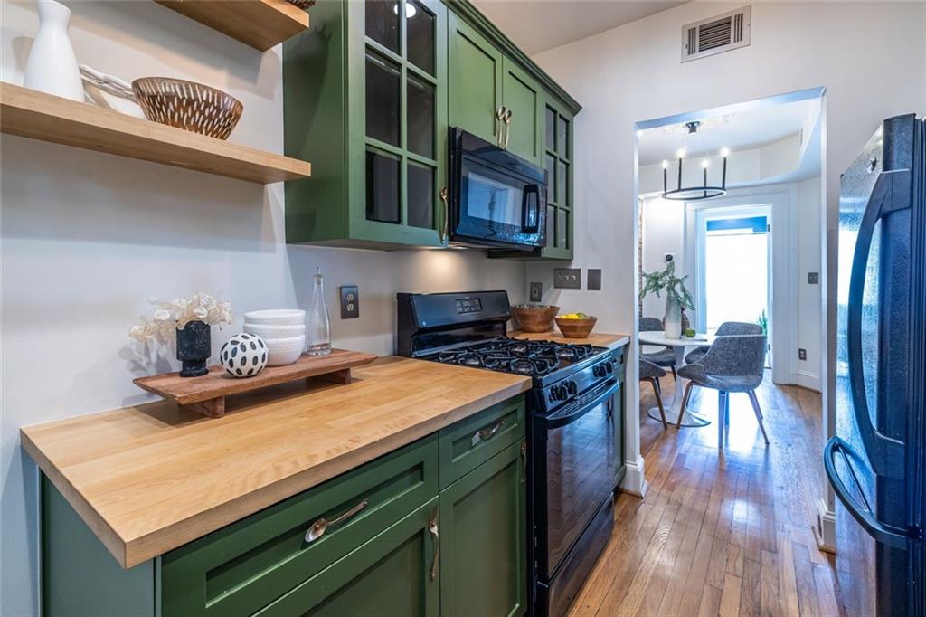 272 14th Street Northeast, Unit 8 Atlanta, GA 30361 - Photo 16 of 44