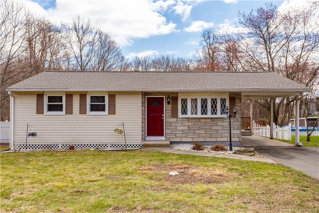 Welcome to 275 Witches Rock Rd., just north of Cedar Lake in Bristol!