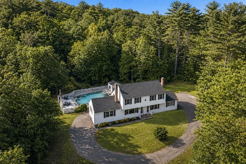 12 Pinecrest Road, Unit 12 Uxbridge, MA 01569 - Photo 4 of 14