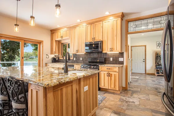 $850,000 | 1252 Cherokee Drive, Union City, MI 49094