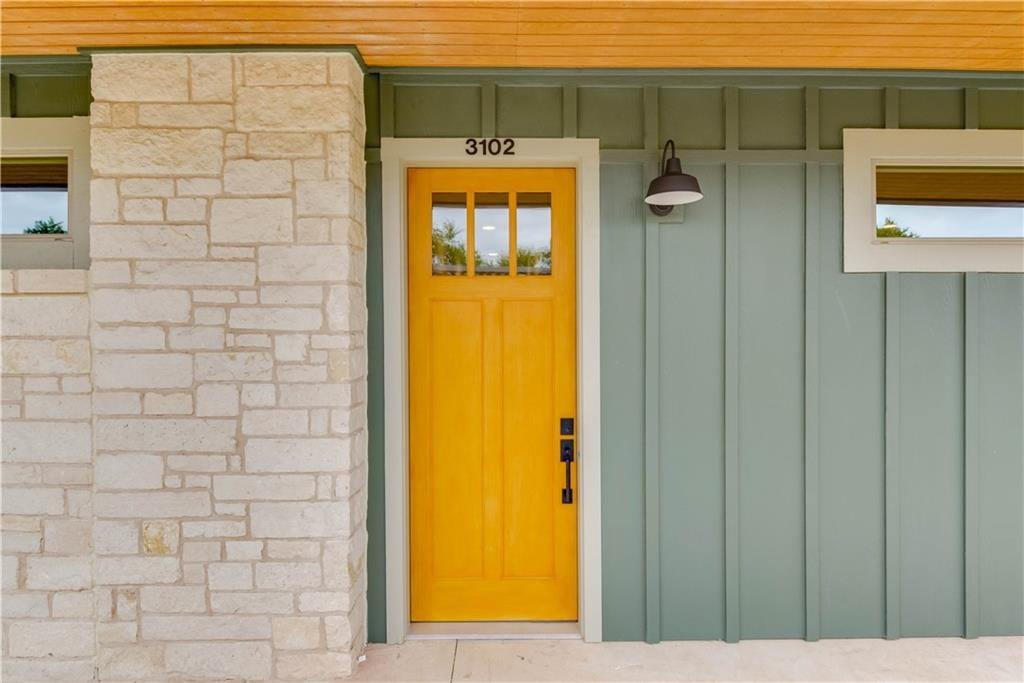 4704 Sunset Trail, Unit 3102 Austin, TX 78745 - Photo 35 of 40 a view of a door