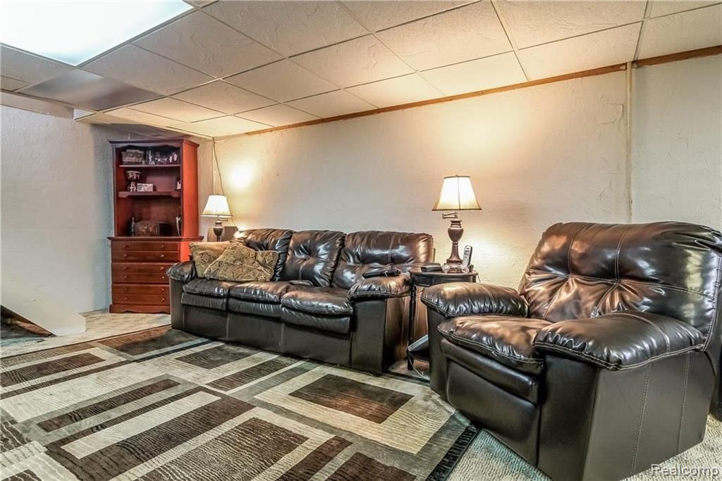 693 Lynndale Court Rochester Hills, MI 48309 - Photo 20 of 22